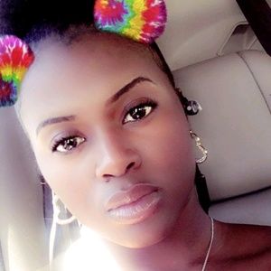 Meet your Posher, Annesha